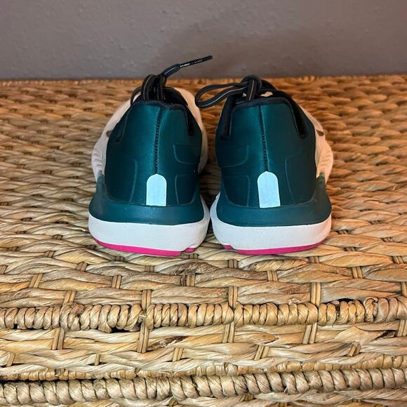 Altra Women’s Running Shoes – Size 7.5 US - Picture 6 of 8